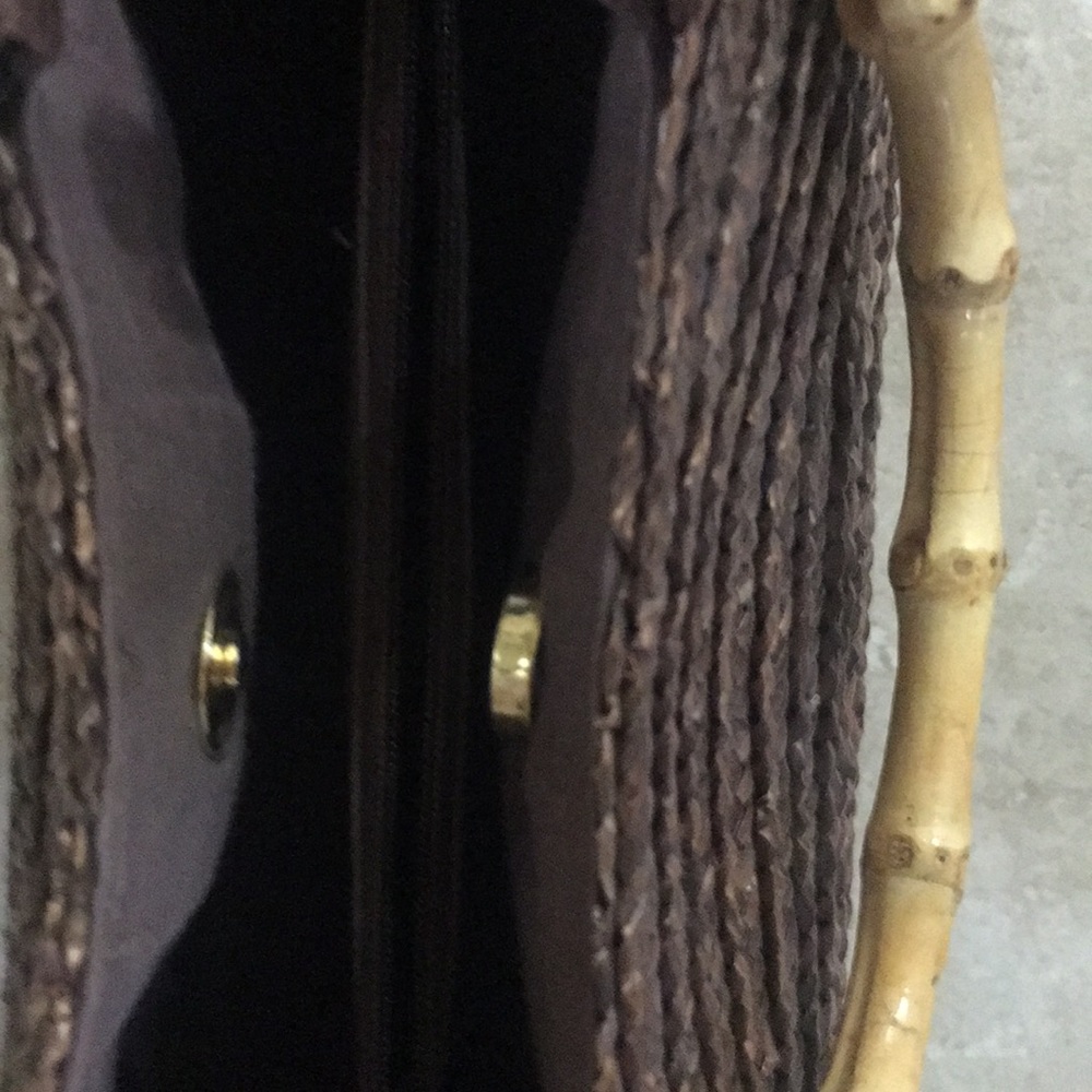 Brown straw handbag with bamboo handles - Picture 5 of 5
